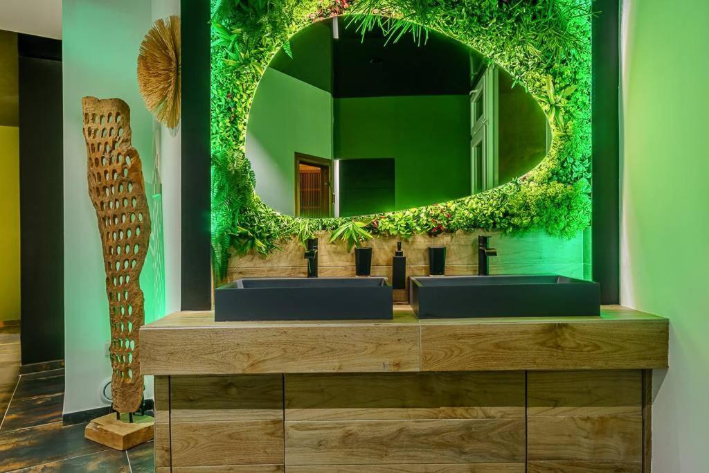 Evasion Antillaise Hotel Marseille Luaran gambar