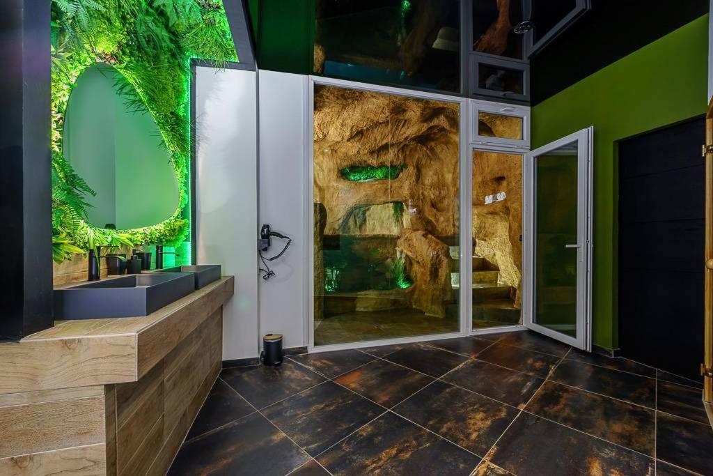 Evasion Antillaise Hotel Marseille Luaran gambar